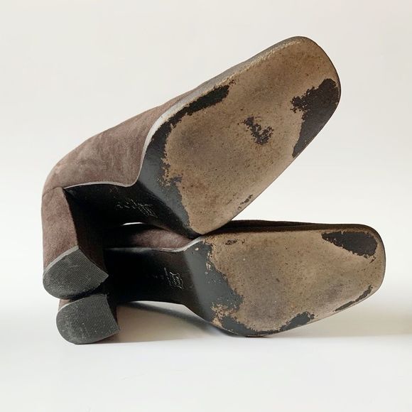 Vintage 90s designer brown Suede chunk heels - Picture 6 of 7